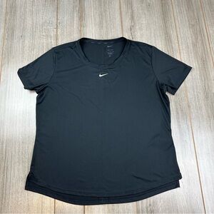 Nike Center Swoosh Womens Size L NK One Classic Dri-FIT Short Sleeve Shirt Black